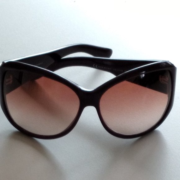 Yves Saint Laurent Accessories - Yves Saint Laurent Sunglasses